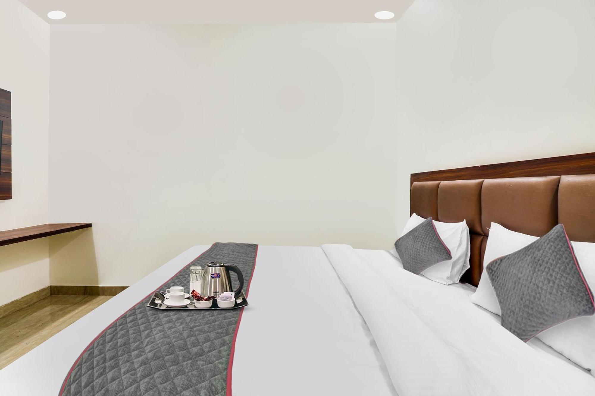 Hotel O Golden Grand Agra  Buitenkant foto